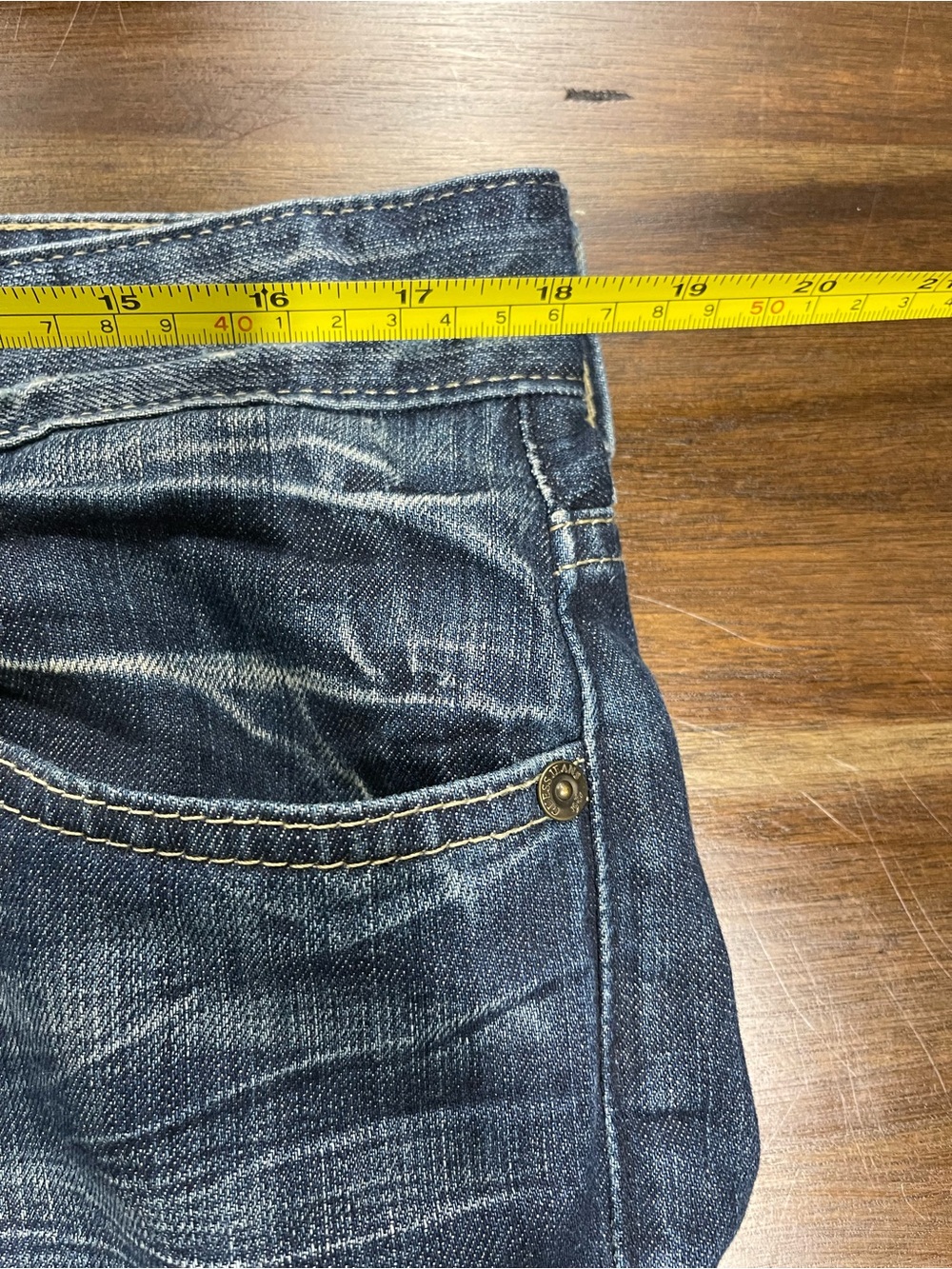 GUESS Men's Straight Jeans - Faded Blue Wash - Picture 5 of 6
